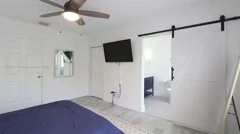 1035 NW 7th Terrace Fort Lauderdale FL 33311