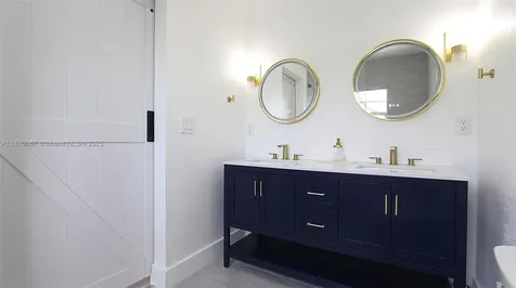 1035 NW 7th Terrace Fort Lauderdale FL 33311