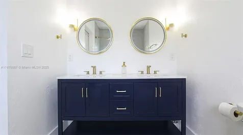 1035 NW 7th Terrace Fort Lauderdale FL 33311