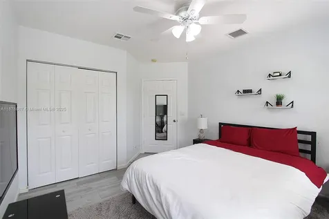 1035 NW 7th Terrace Fort Lauderdale FL 33311