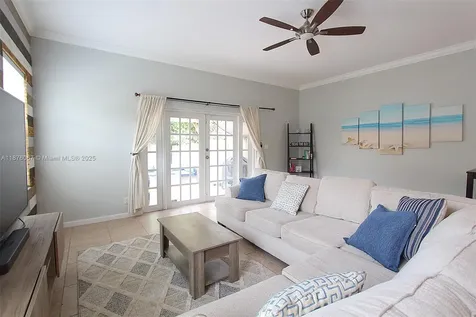 1035 NW 7th Terrace Fort Lauderdale FL 33311