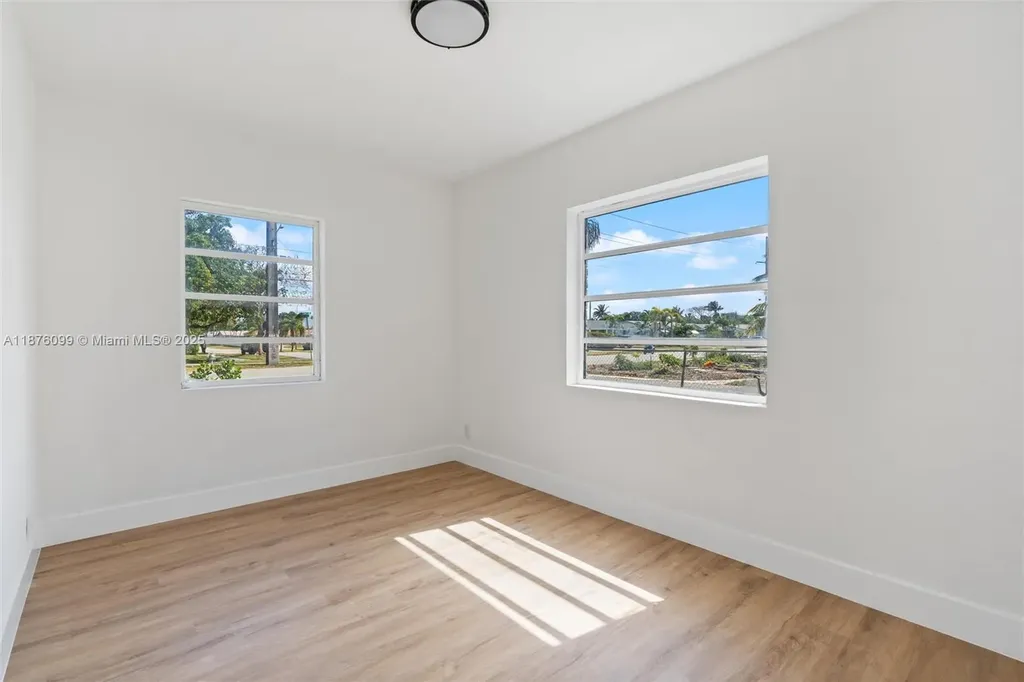 3230 Taft Street Hollywood FL 33021