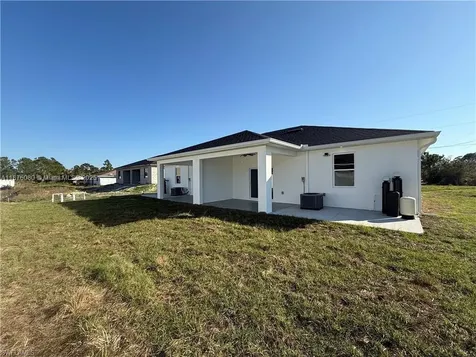 832 Holmes Avenue Lehigh Acres FL 33974