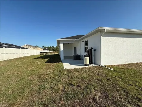 832 Holmes Avenue Lehigh Acres FL 33974