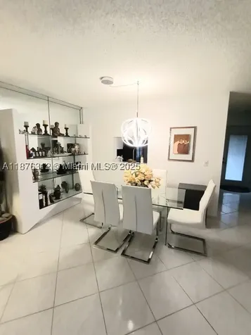 1025 SE 4th Avenue Dania Beach FL 33004