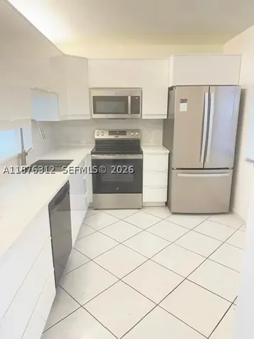 1025 SE 4th Avenue Dania Beach FL 33004