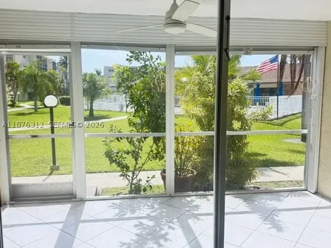 1025 SE 4th Avenue Dania Beach FL 33004