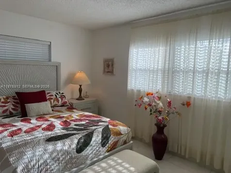 1025 SE 4th Avenue Dania Beach FL 33004
