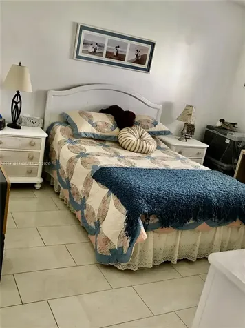 1025 SE 4th Avenue Dania Beach FL 33004