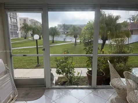 1025 SE 4th Avenue Dania Beach FL 33004