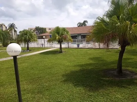 1025 SE 4th Avenue Dania Beach FL 33004