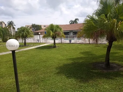 1025 SE 4th Avenue Dania Beach FL 33004