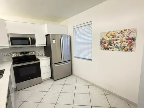 1025 SE 4th Avenue Dania Beach FL 33004