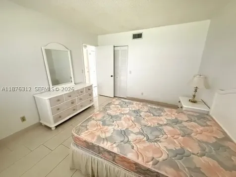1025 SE 4th Avenue Dania Beach FL 33004