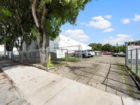 3001 NW 22nd Avenue Miami FL 33142