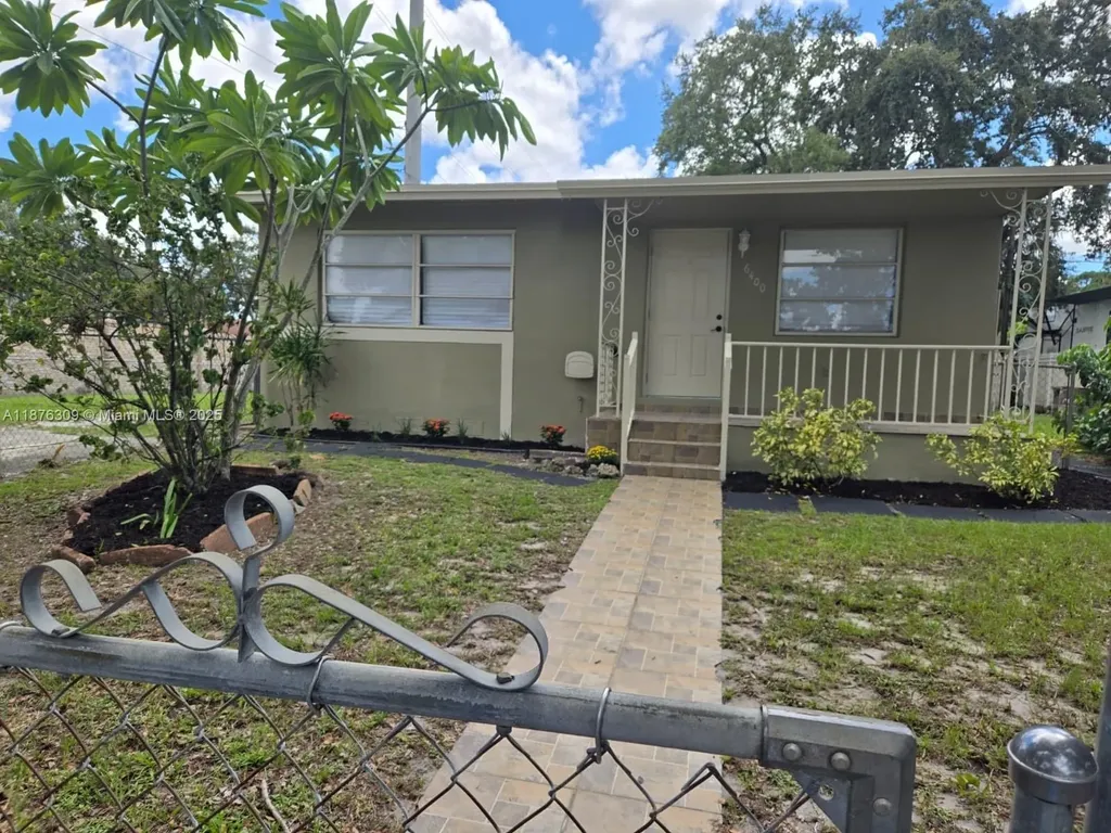 6400 Meade Street Hollywood FL 33024