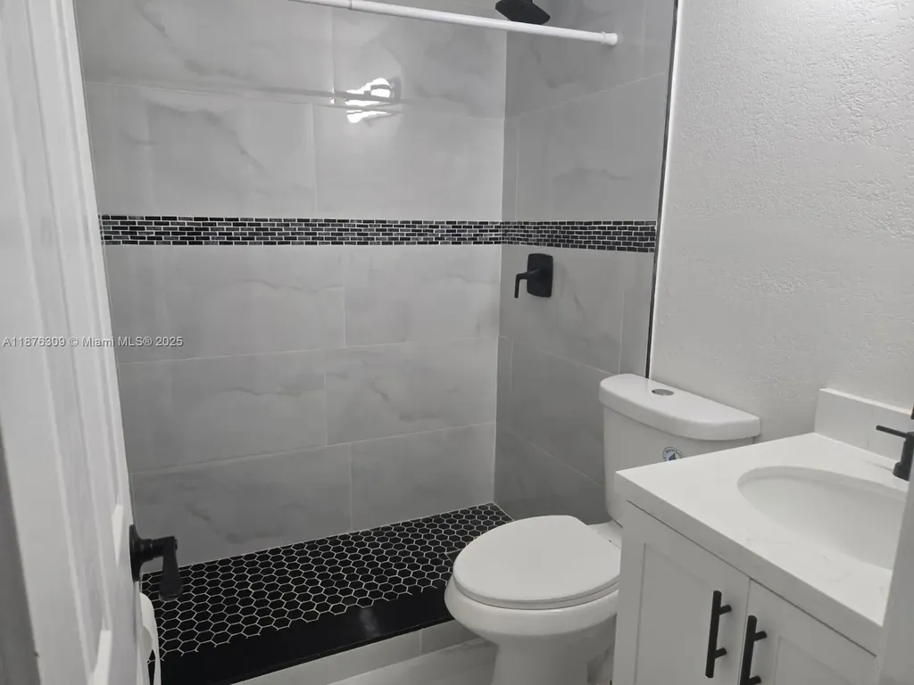 6400 Meade Street Hollywood FL 33024