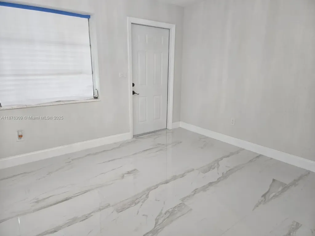 6400 Meade Street Hollywood FL 33024