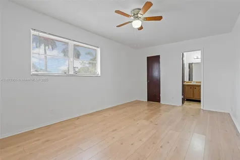 2607 NW 47th Lane Lauderdale Lakes FL 33313