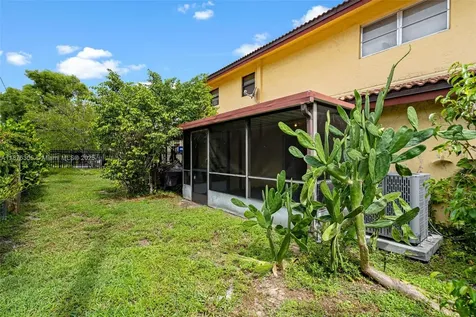 2607 NW 47th Lane Lauderdale Lakes FL 33313