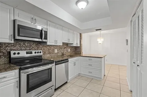 2607 NW 47th Lane Lauderdale Lakes FL 33313