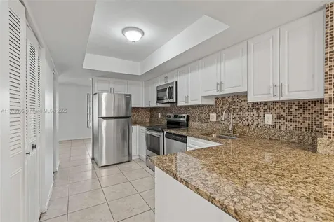 2607 NW 47th Lane Lauderdale Lakes FL 33313