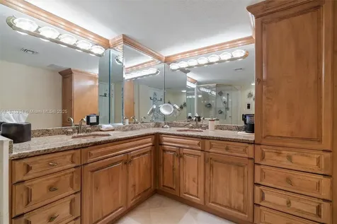 2200 S Ocean Lane Fort Lauderdale FL 33316