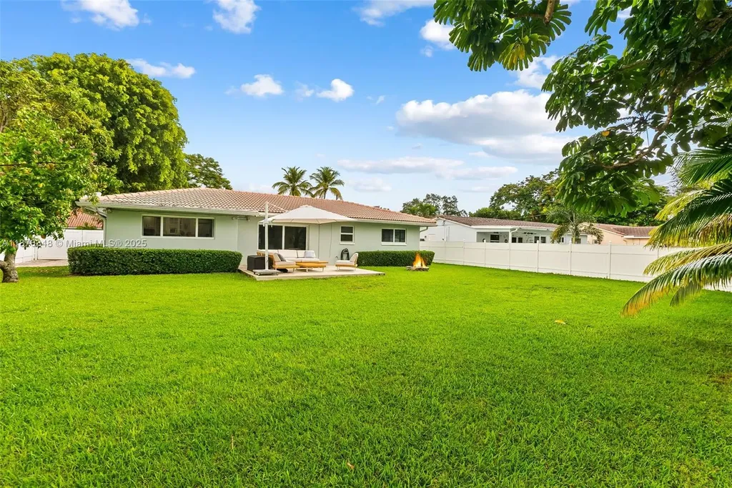 1180 SW 17th Street Boca Raton FL 33486