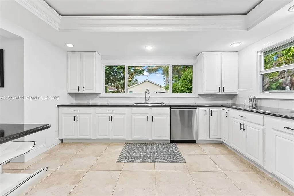 1180 SW 17th Street Boca Raton FL 33486