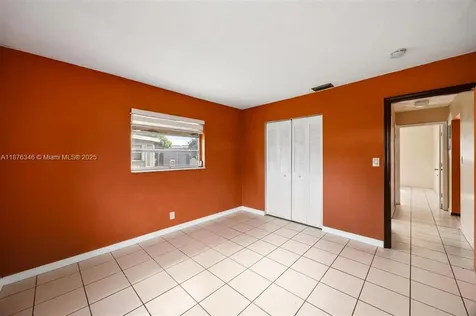 5710 NW 87th Terrace Tamarac FL 33321