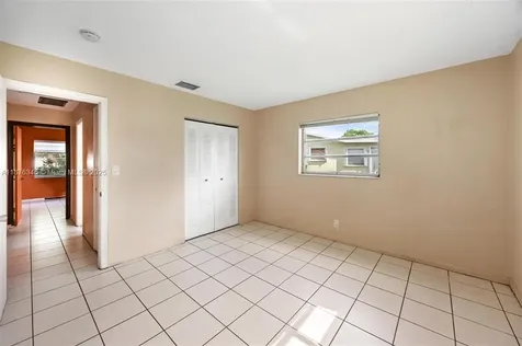 5710 NW 87th Terrace Tamarac FL 33321