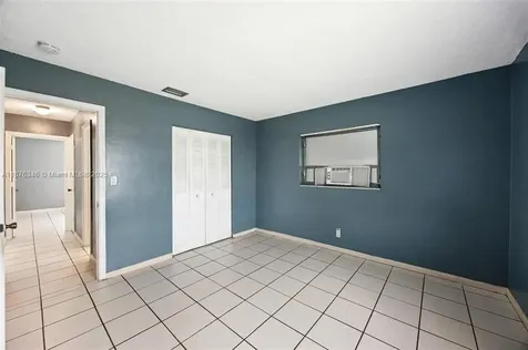 5710 NW 87th Terrace Tamarac FL 33321