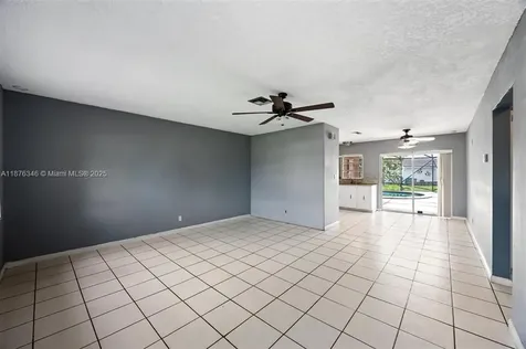 5710 NW 87th Terrace Tamarac FL 33321