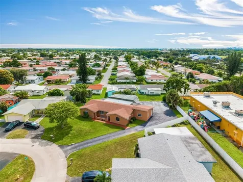 5710 NW 87th Terrace Tamarac FL 33321