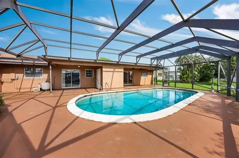5710 NW 87th Terrace Tamarac FL 33321