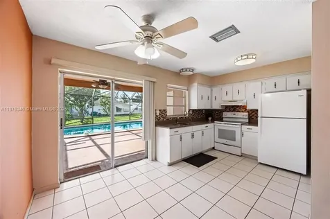 5710 NW 87th Terrace Tamarac FL 33321
