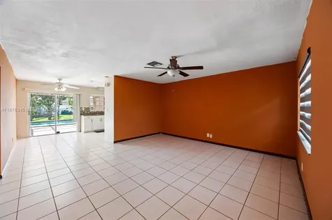 5710 NW 87th Terrace Tamarac FL 33321