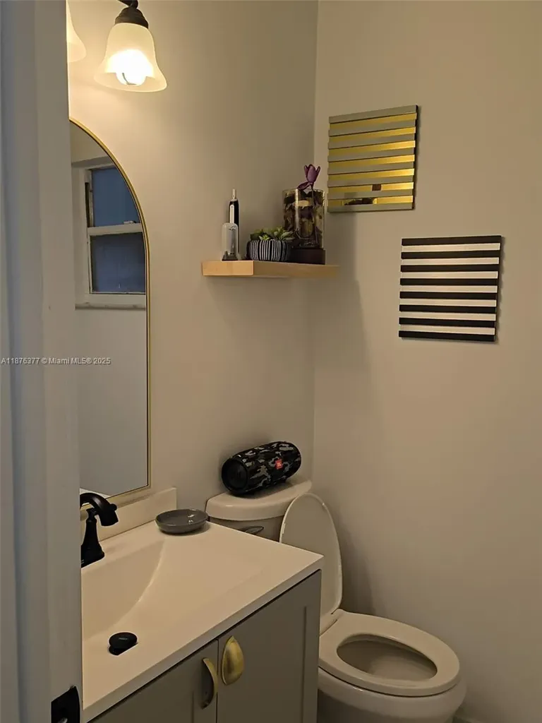 839 NW 13th Avenue Fort Lauderdale FL 33311