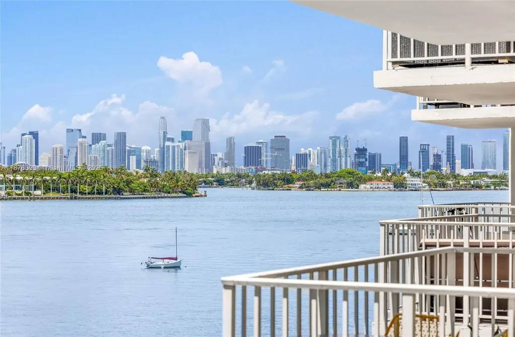 1228 West Avenue Miami Beach FL 33139