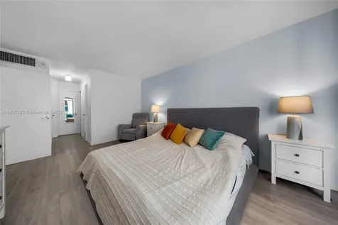 1228 West Avenue Miami Beach FL 33139