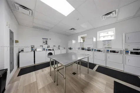 1228 West Avenue Miami Beach FL 33139
