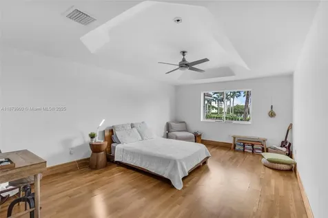 10940 NW 67th Street Doral FL 33178
