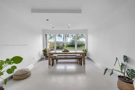10940 NW 67th Street Doral FL 33178