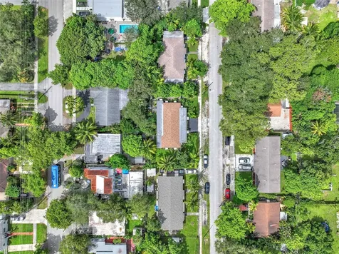 460 NE 132nd Street North Miami FL 33161