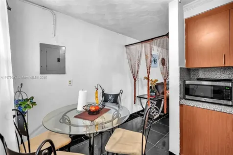 460 NE 132nd Street North Miami FL 33161