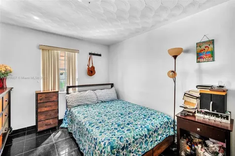 460 NE 132nd Street North Miami FL 33161