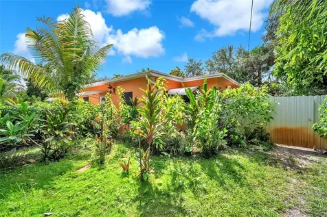 460 NE 132nd Street North Miami FL 33161
