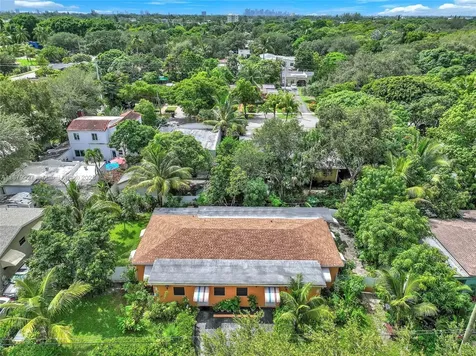 460 NE 132nd Street North Miami FL 33161