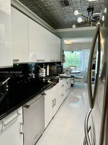 4713 Holly Drive Tamarac FL 33319