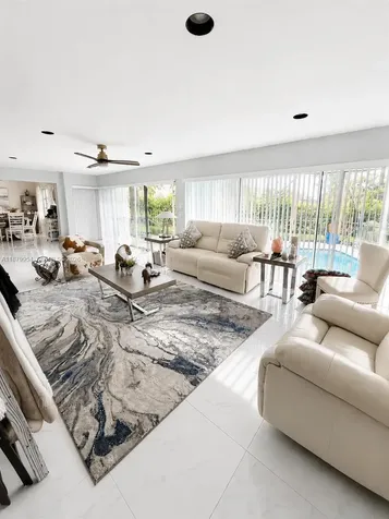 4713 Holly Drive Tamarac FL 33319